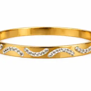 Elegant Gold Crystal Wave Bangle